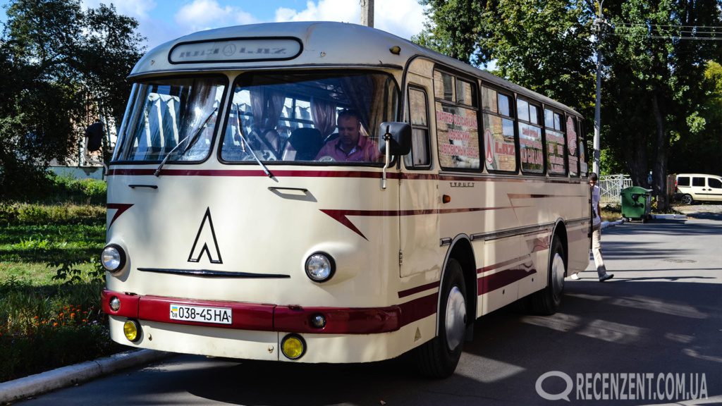 Организаторы Old Car Land показали изюминку фестиваля, который пройдет с 30-го сентября по 2-е октября 2016 года в Музее Авиации